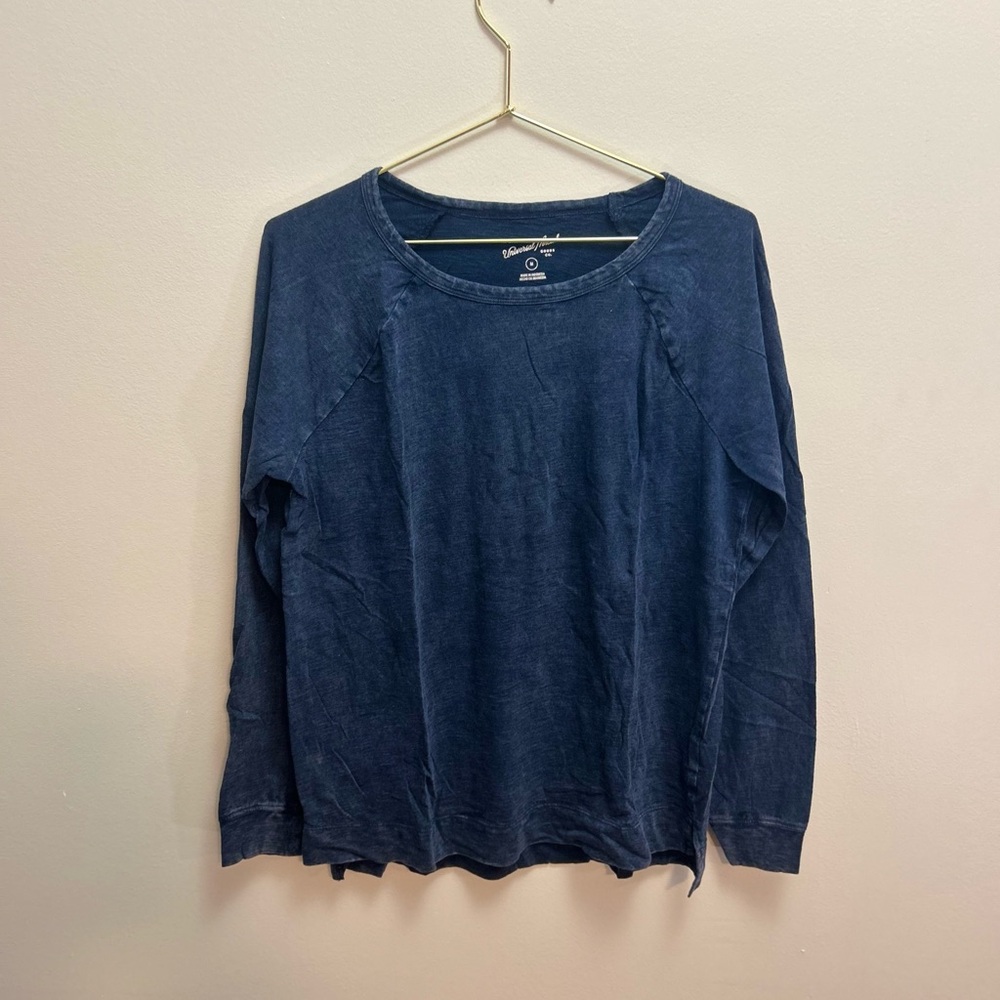 Eddie Bauer Navy Blue Long Sleeve Top